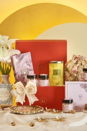 Diwali Diya & Delights Hamper
